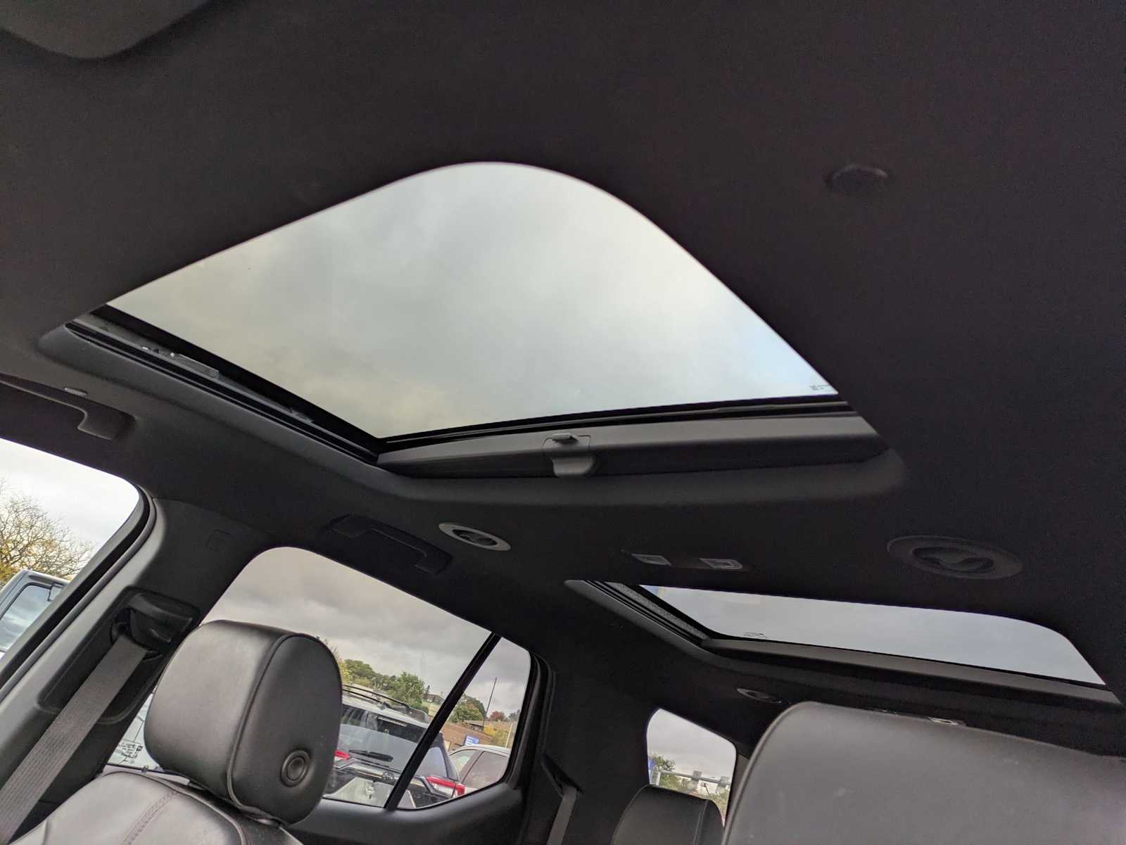 Thumbnail: 2022 Chevrolet Traverse - 17