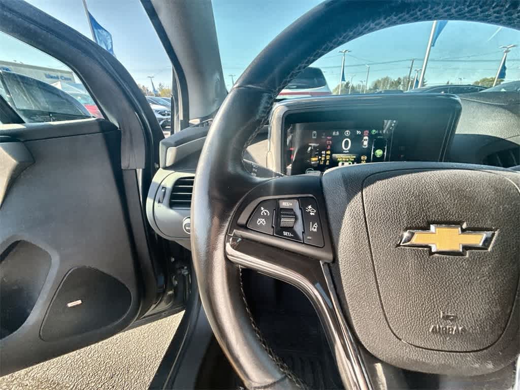 Thumbnail: 2013 Chevrolet Volt - 22