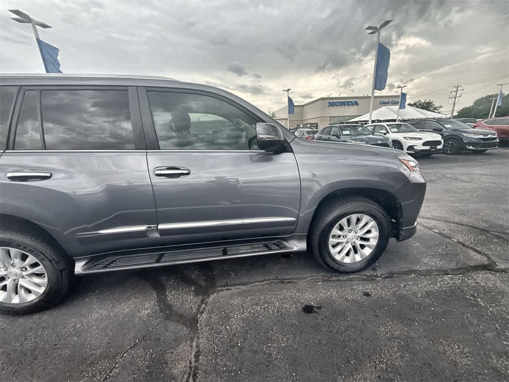 Thumbnail: 2016 Lexus GX - 8
