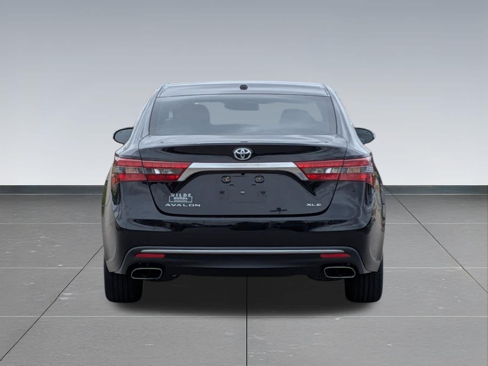 Thumbnail: 2016 Toyota Avalon - 5