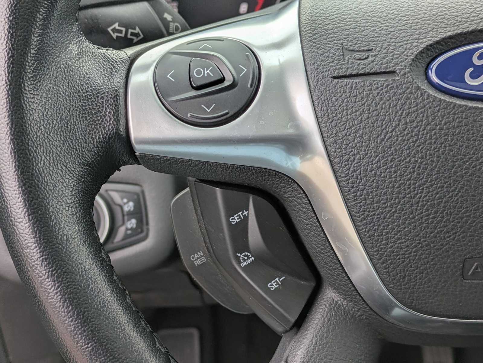 Thumbnail: 2015 Ford Escape - 23