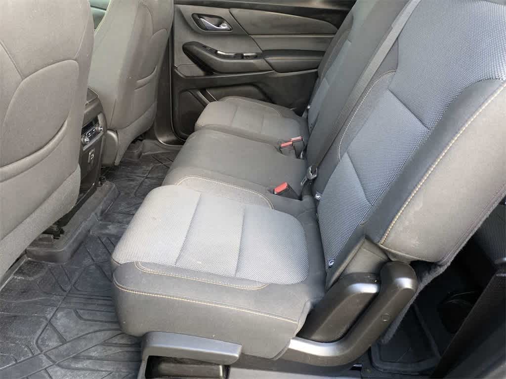 Thumbnail: 2021 Chevrolet Traverse - 18