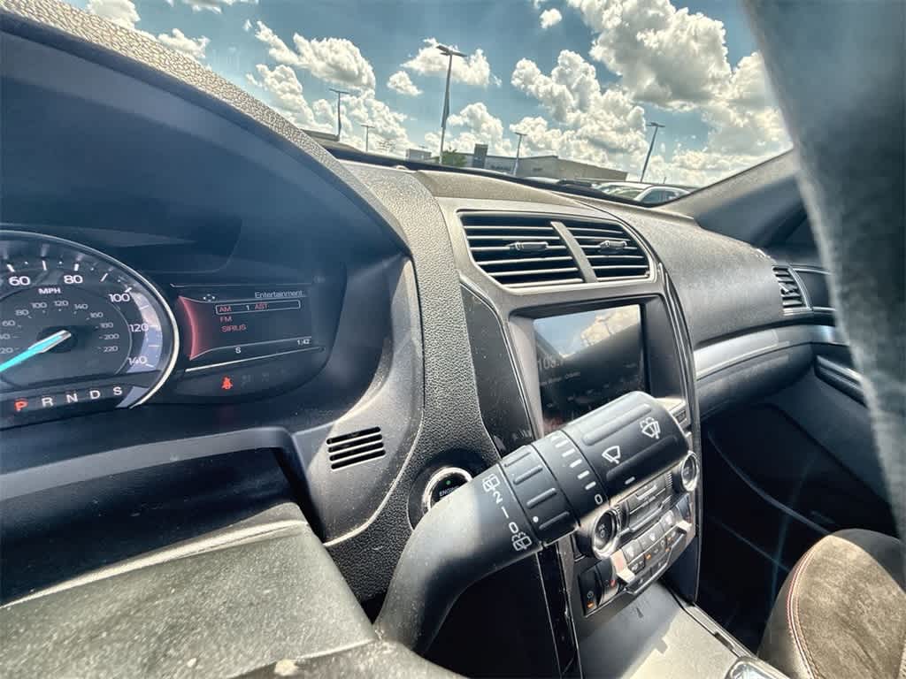 Thumbnail: 2018 Ford Explorer - 25