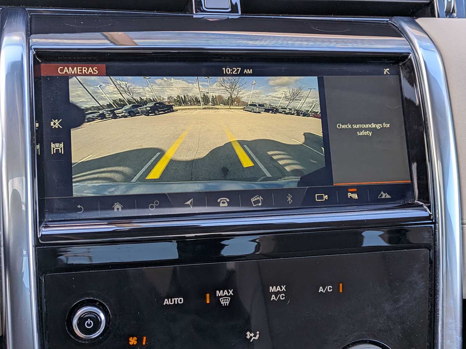 Thumbnail: 2020 Land Rover Discovery Sport - 30