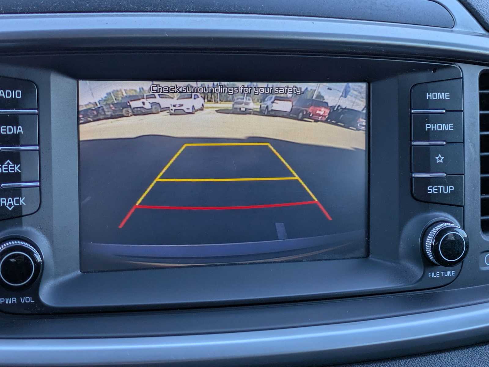 Thumbnail: 2019 Kia Sorento - 26