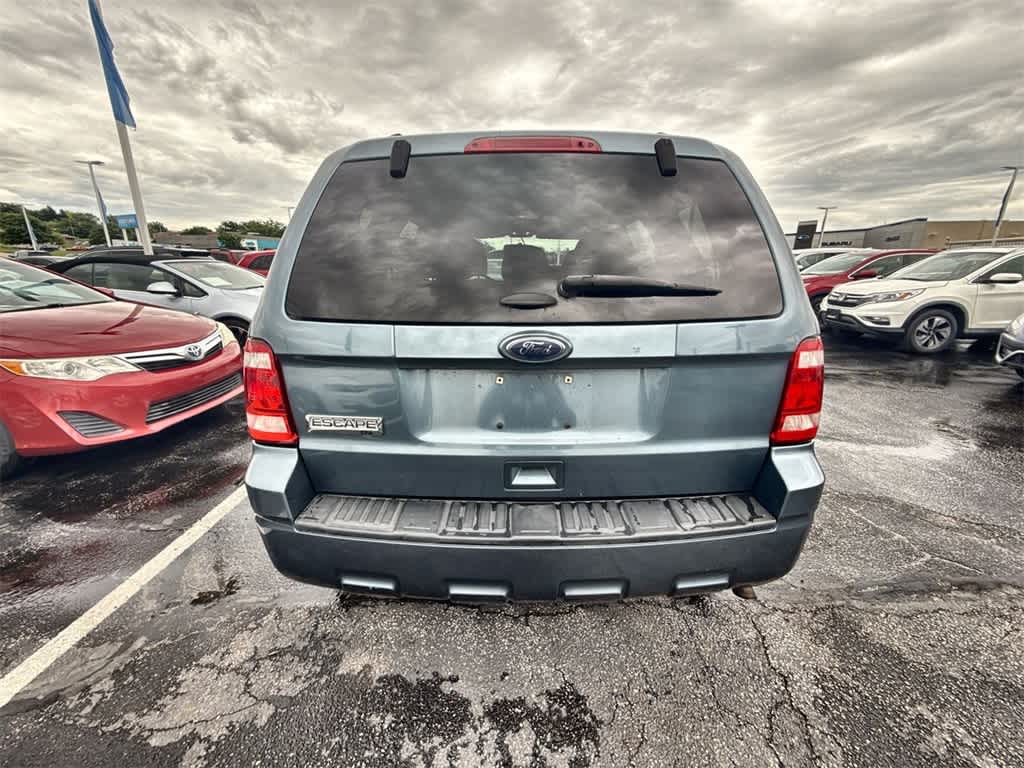 Thumbnail: 2012 Ford Escape - 11
