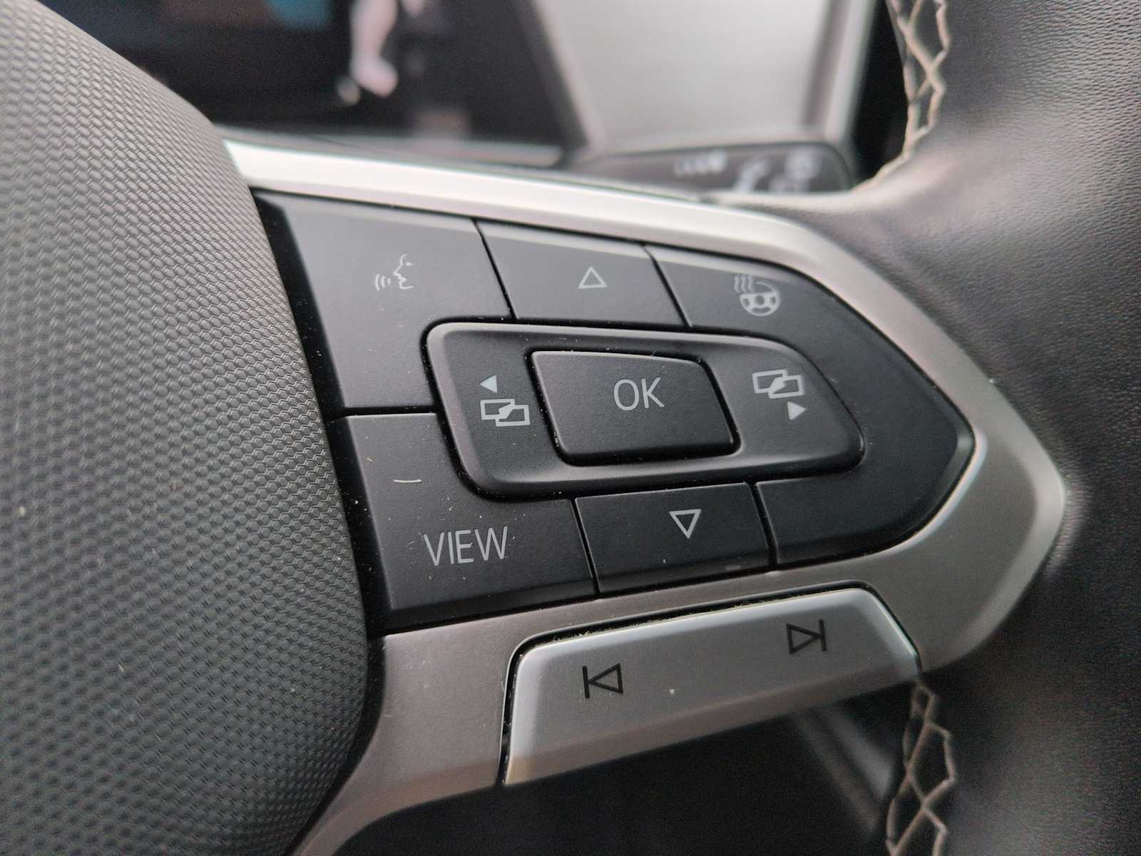 Thumbnail: 2025 Volkswagen Atlas - 24