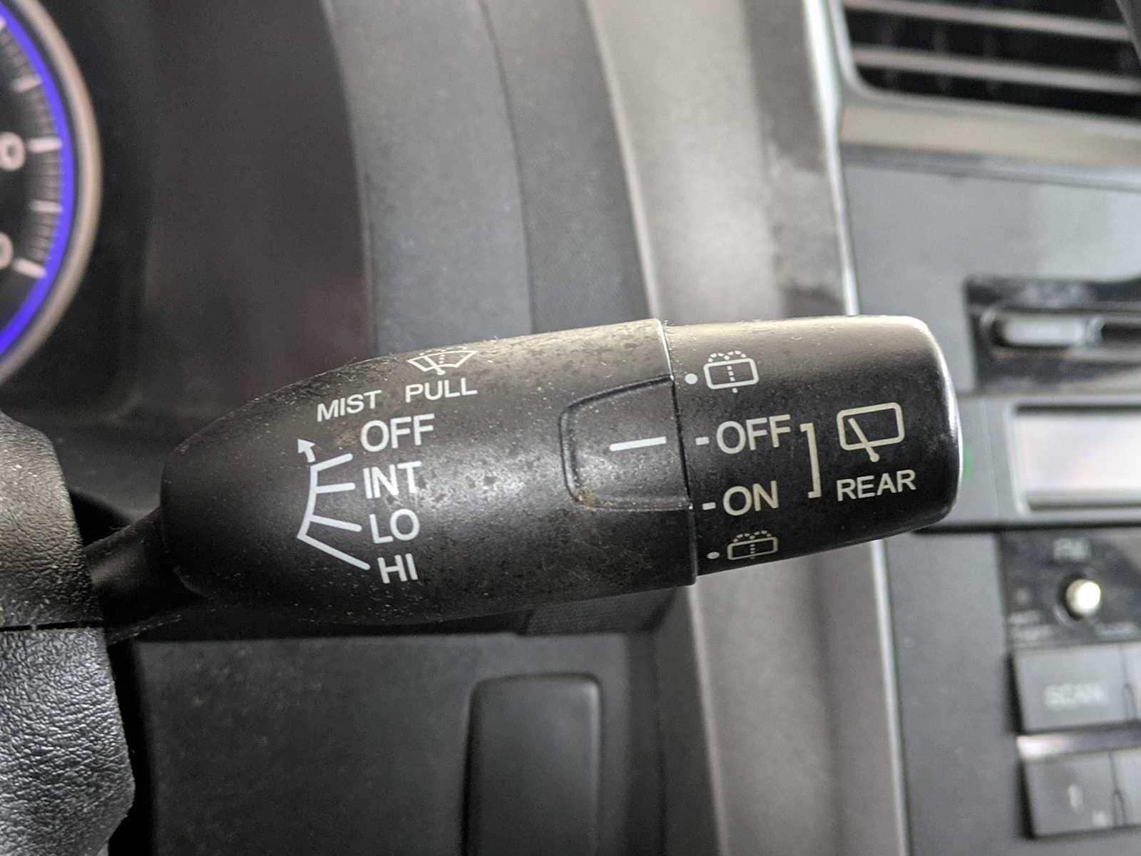 Thumbnail: 2011 Honda CR-V - 23