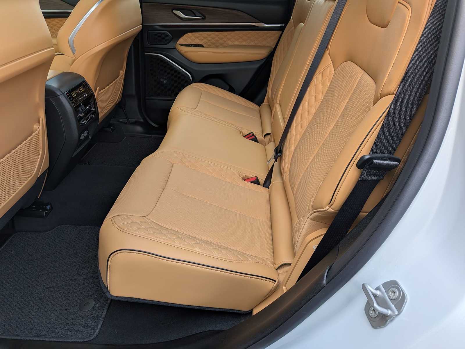 Thumbnail: 2025 Jeep Grand Cherokee - 19