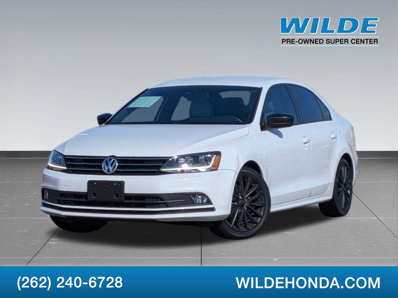 Thumbnail: 2017 Volkswagen Jetta - 1