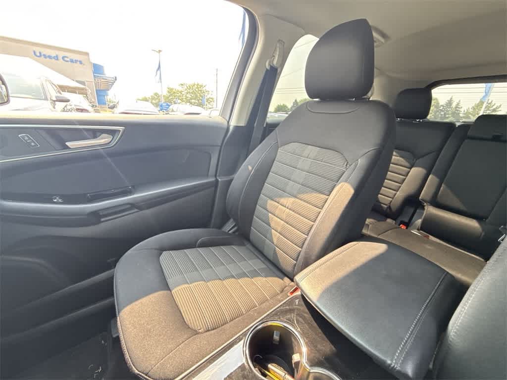 Thumbnail: 2017 Ford Edge - 20