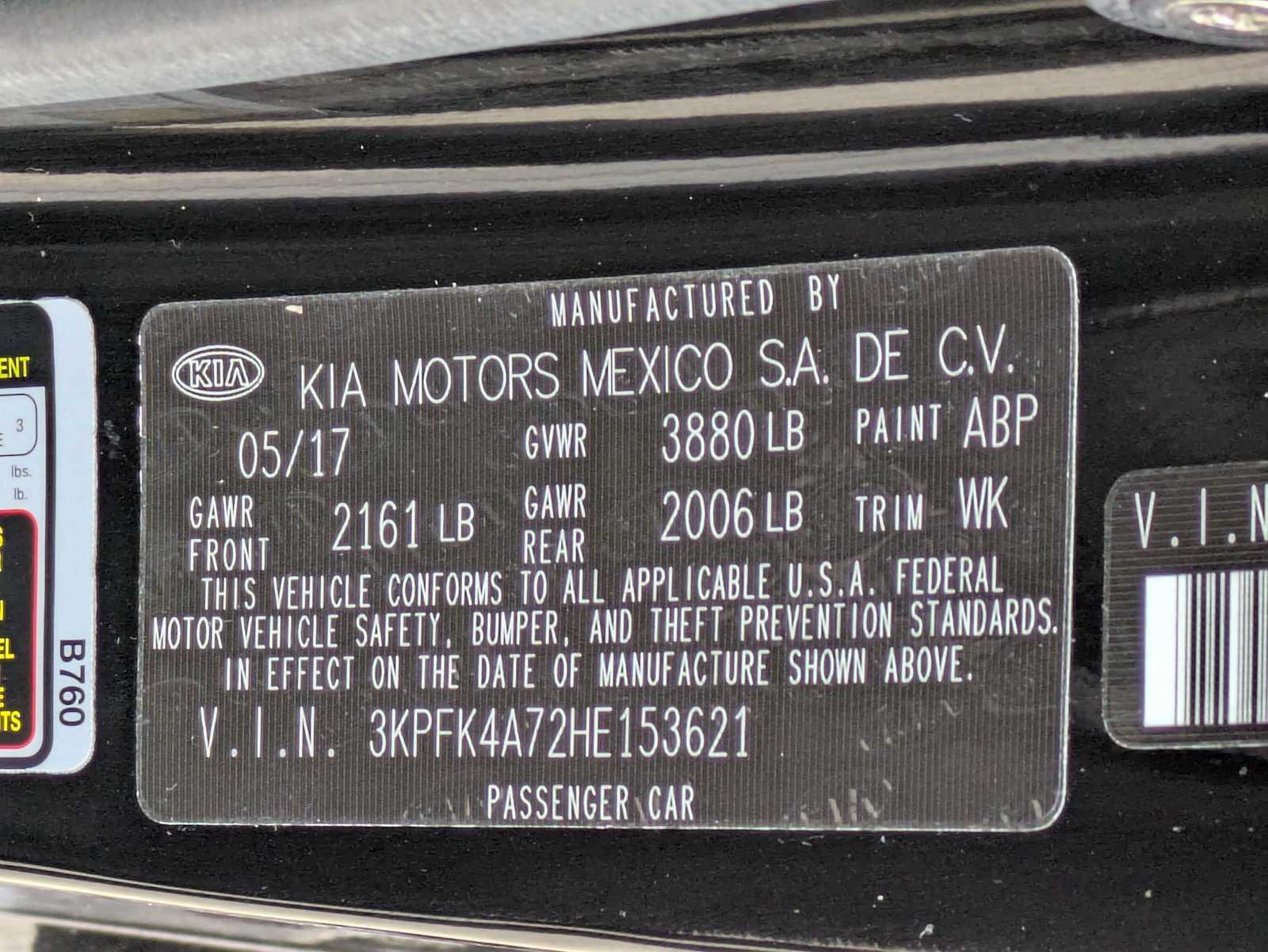 Thumbnail: 2017 Kia Forte - 32