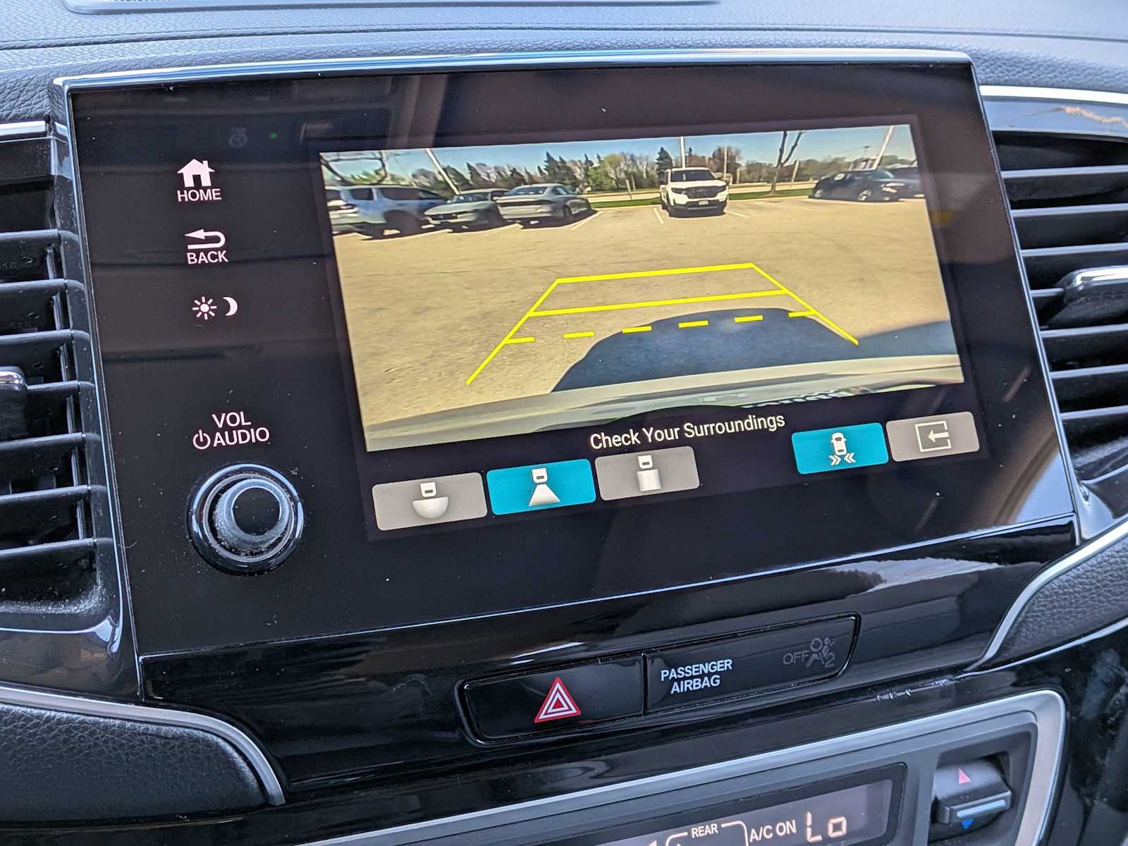 Thumbnail: 2020 Honda Pilot - 28