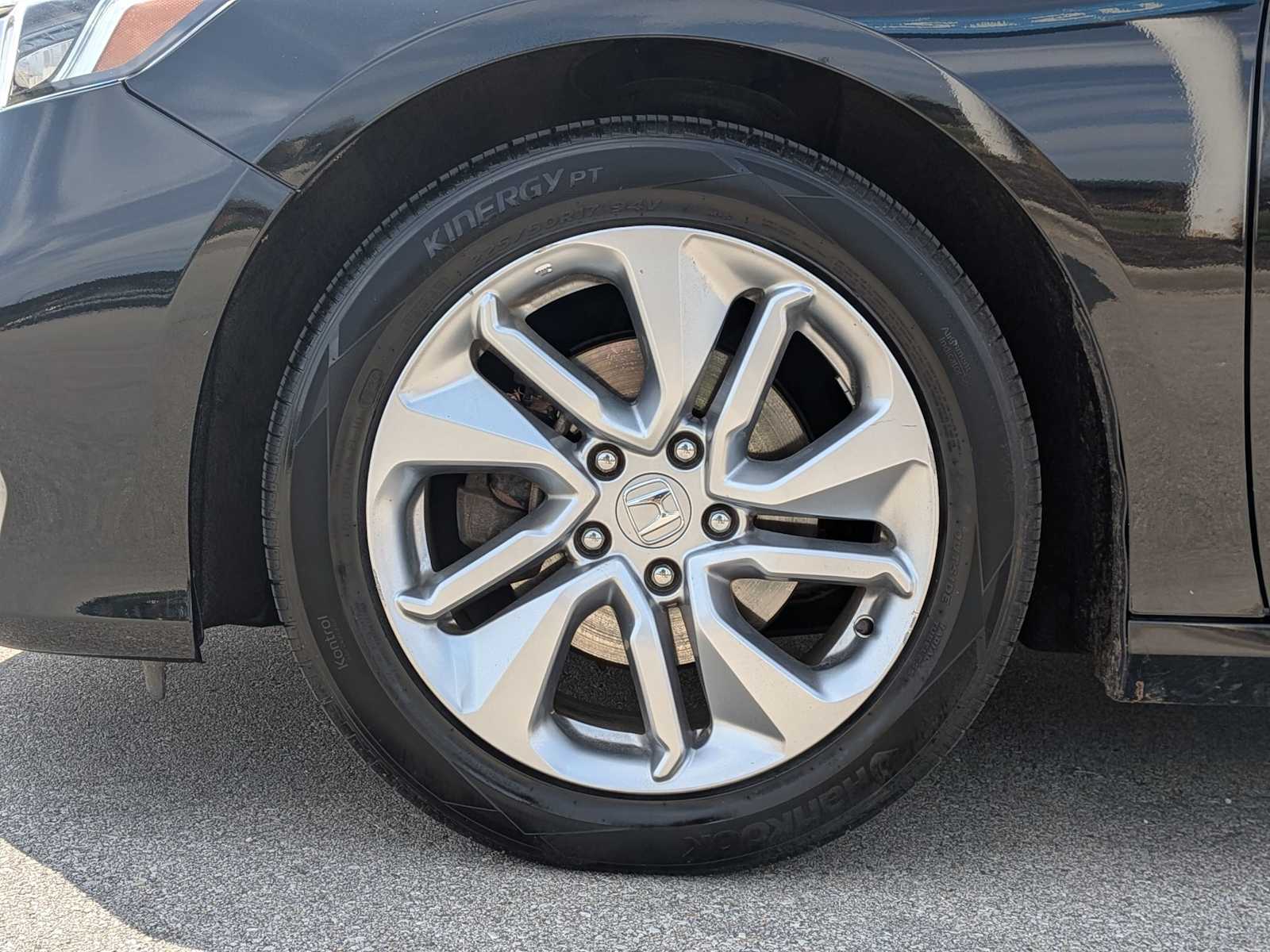 Thumbnail: 2018 Honda Accord - 13