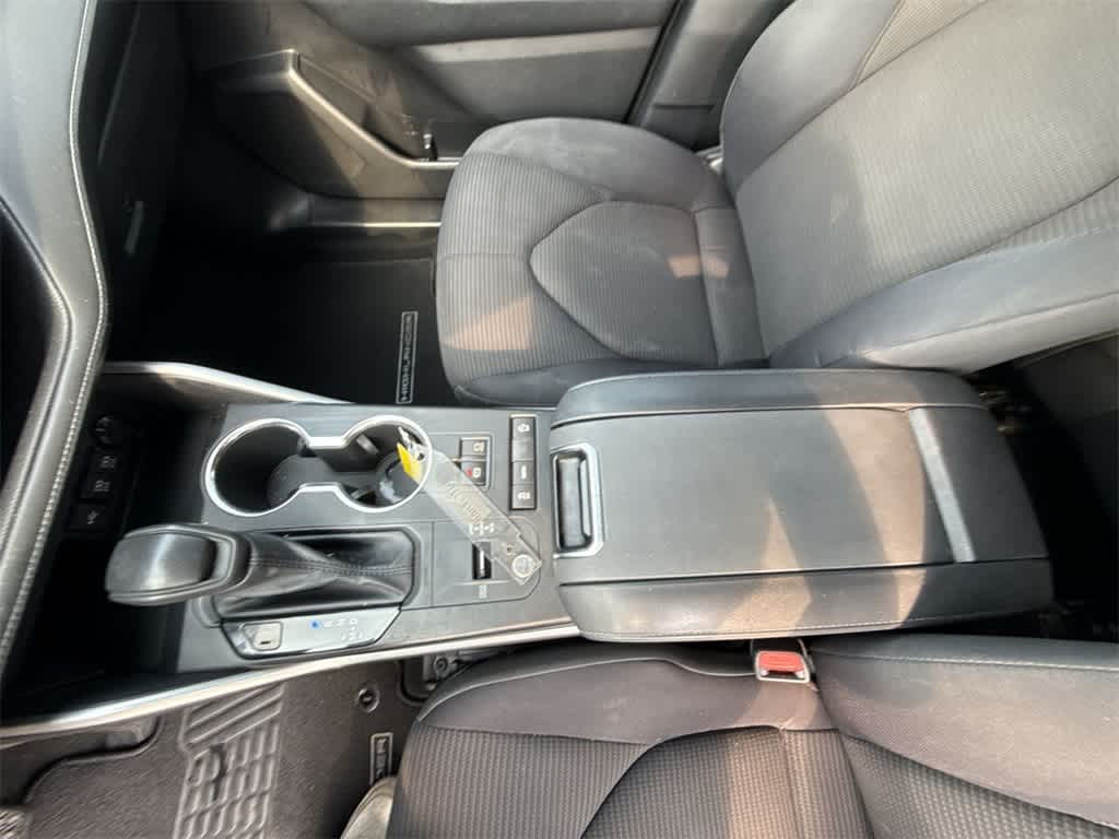 Thumbnail: 2021 Toyota Highlander - 27