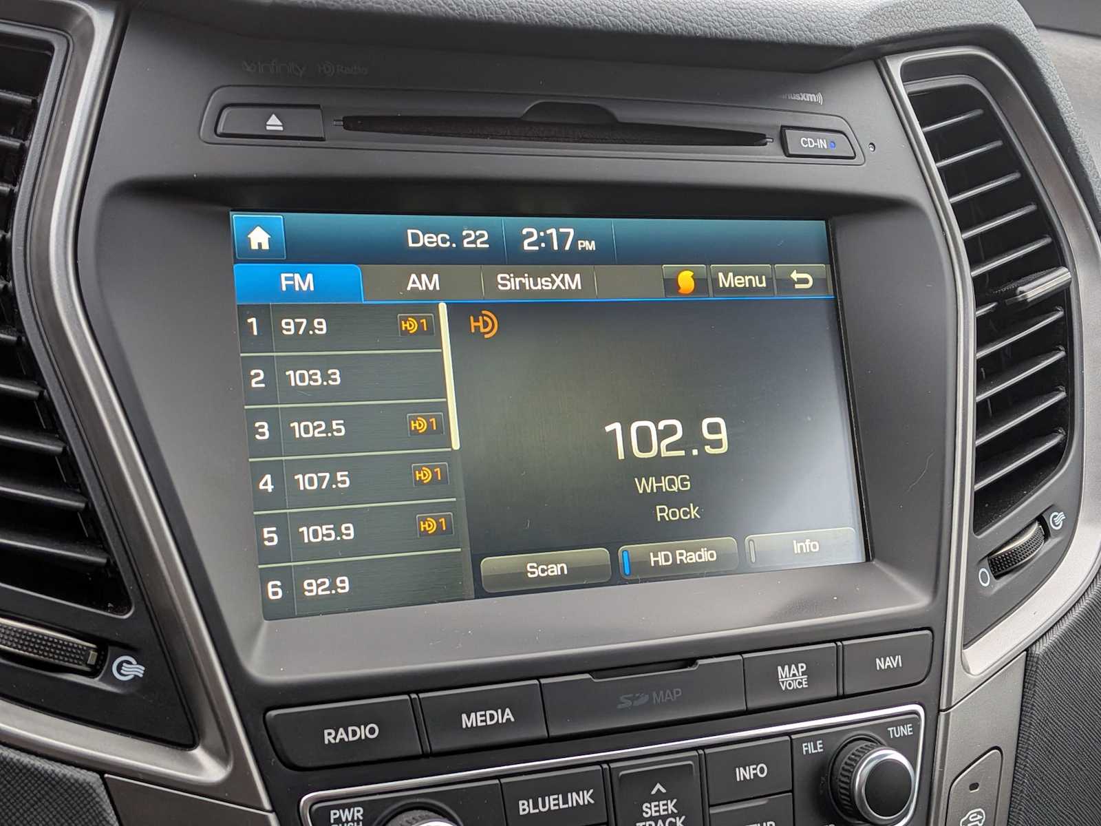 Thumbnail: 2017 Hyundai Santa Fe - 26