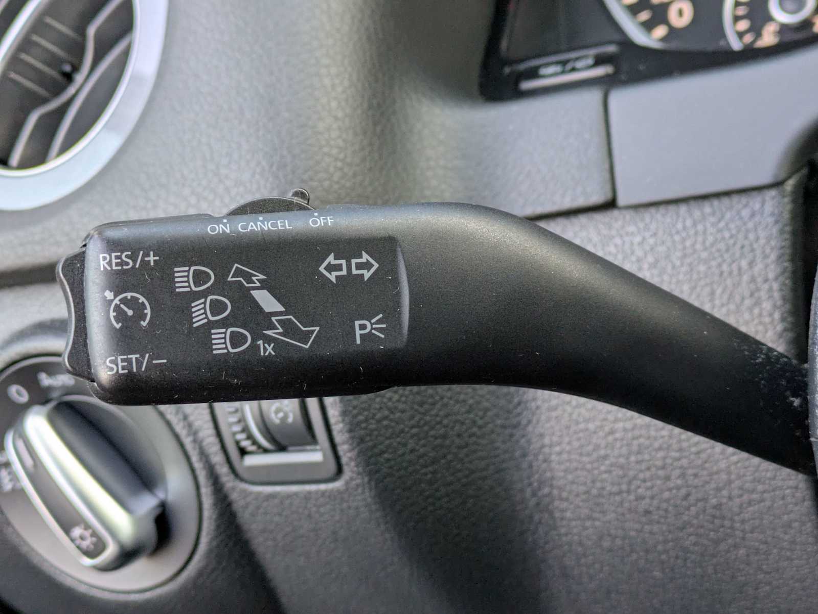 Thumbnail: 2016 Volkswagen Tiguan - 27