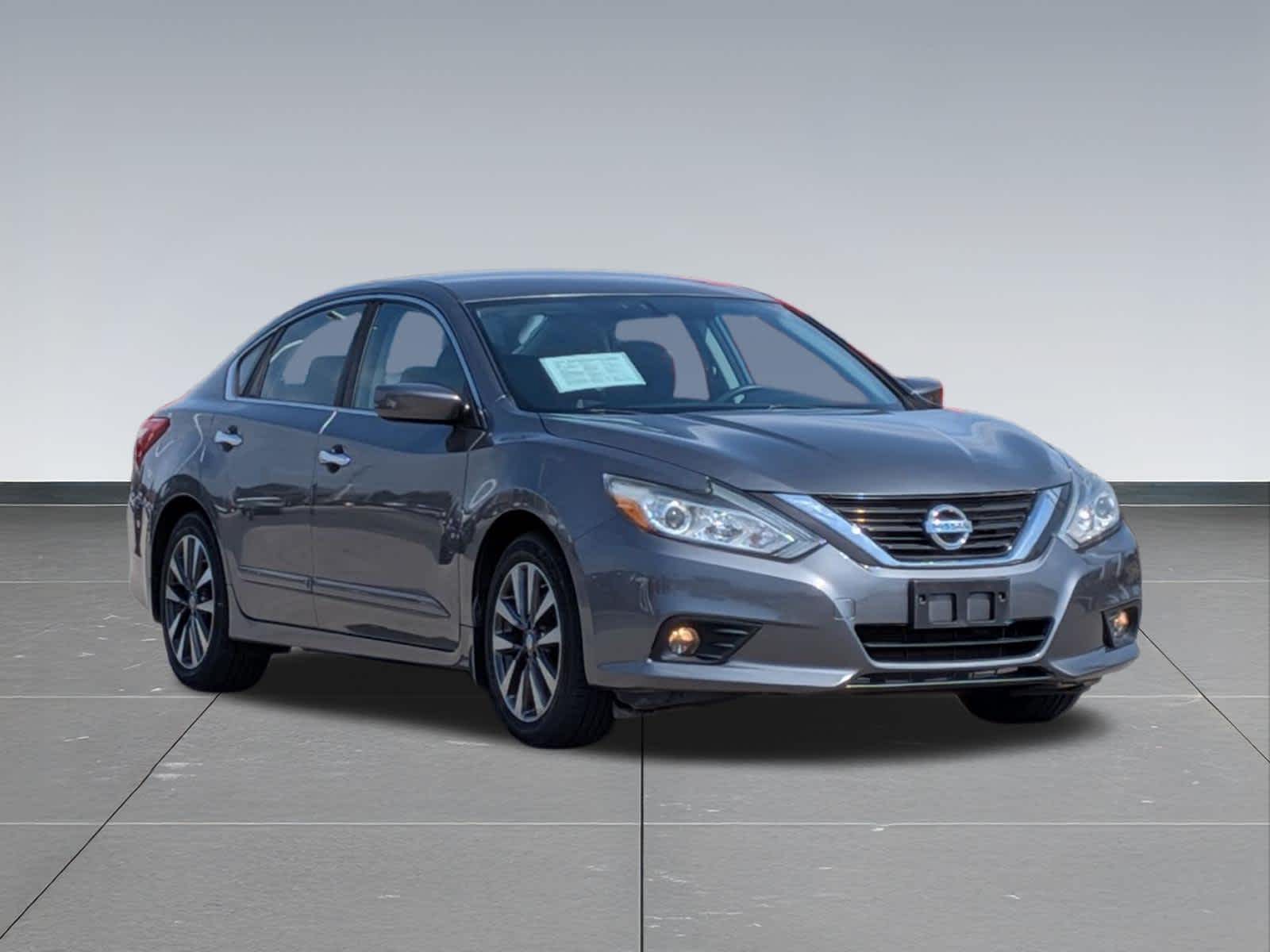 Thumbnail: 2016 Nissan Altima - 7