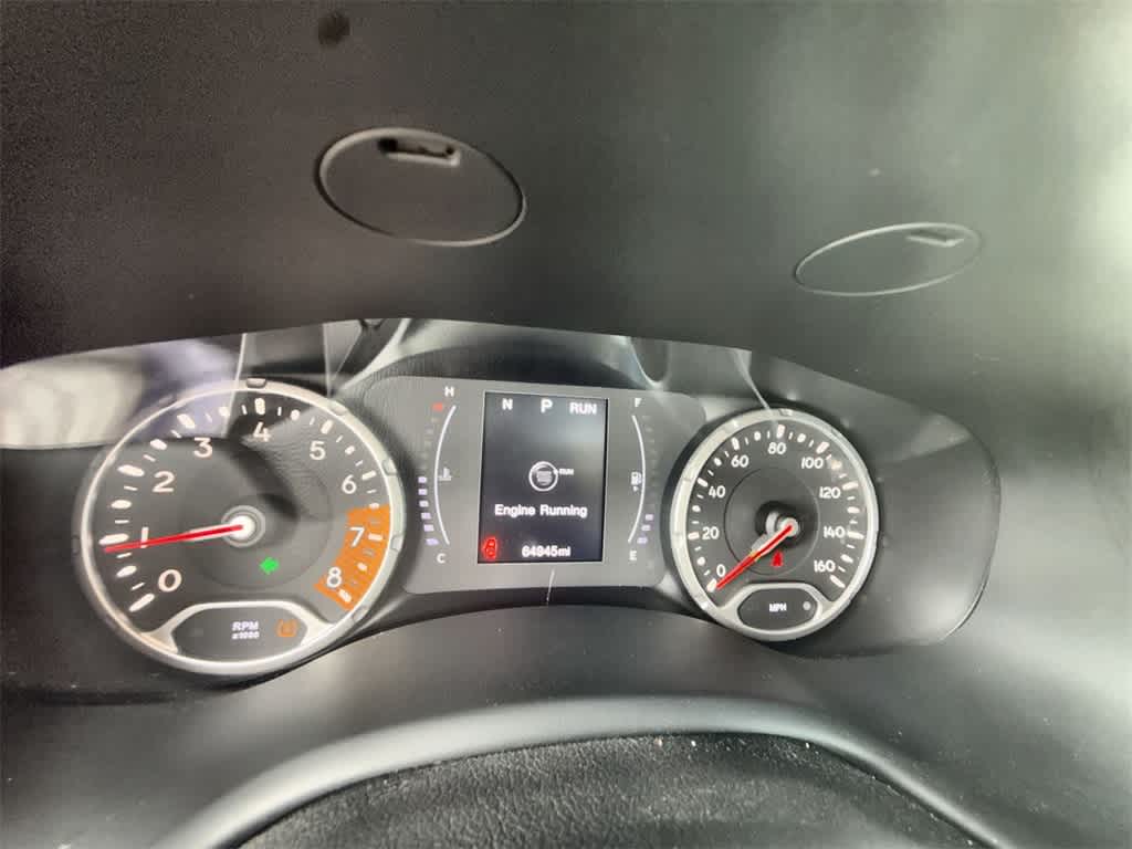 Thumbnail: 2019 Jeep Renegade - 31