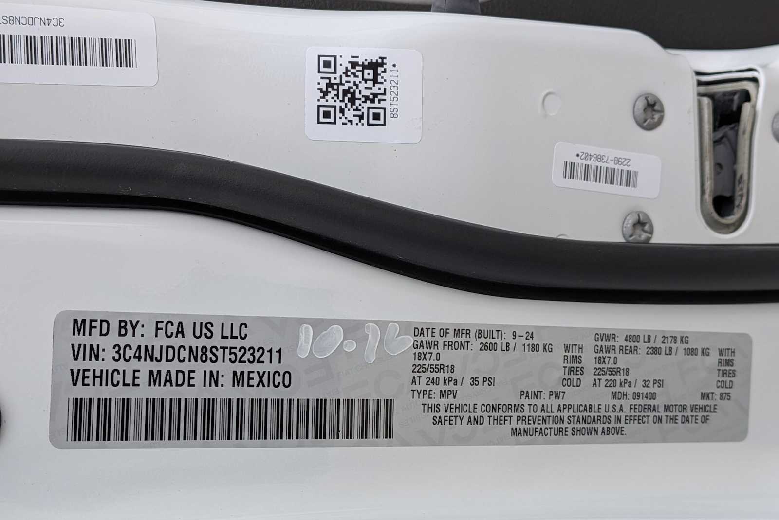 Thumbnail: 2025 Jeep Compass - 32