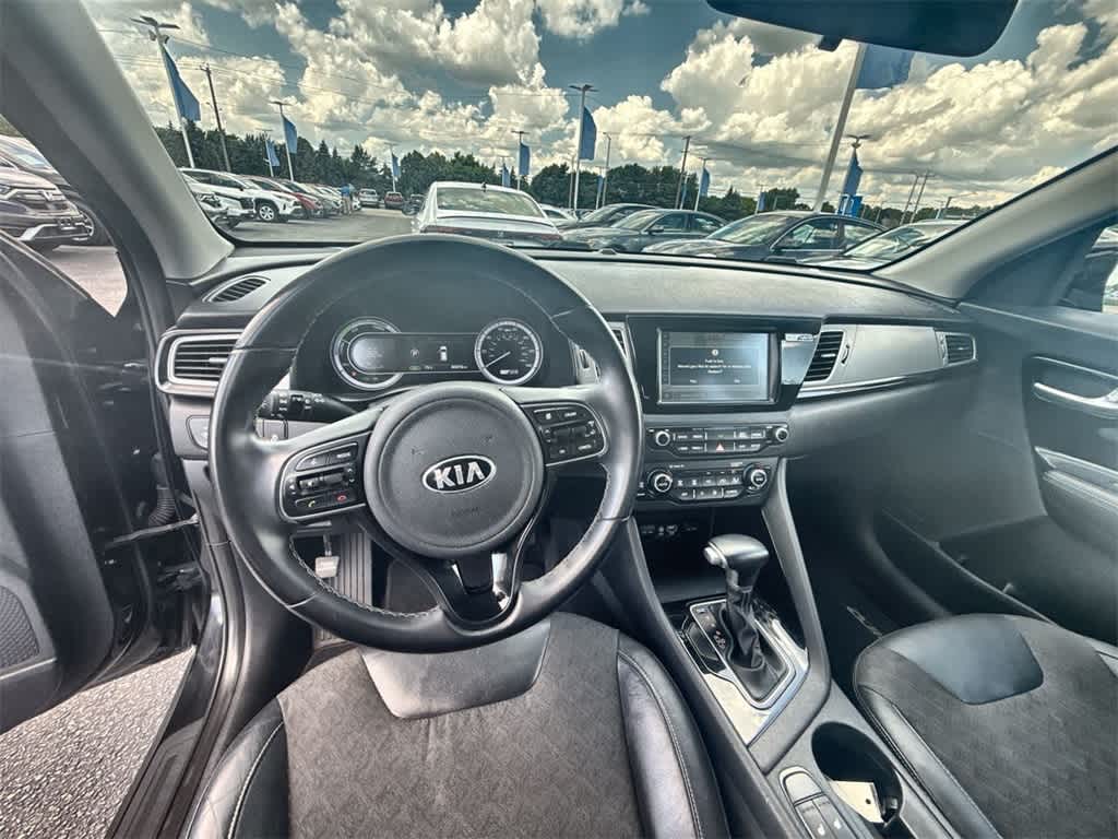 Thumbnail: 2017 Kia Niro - 14