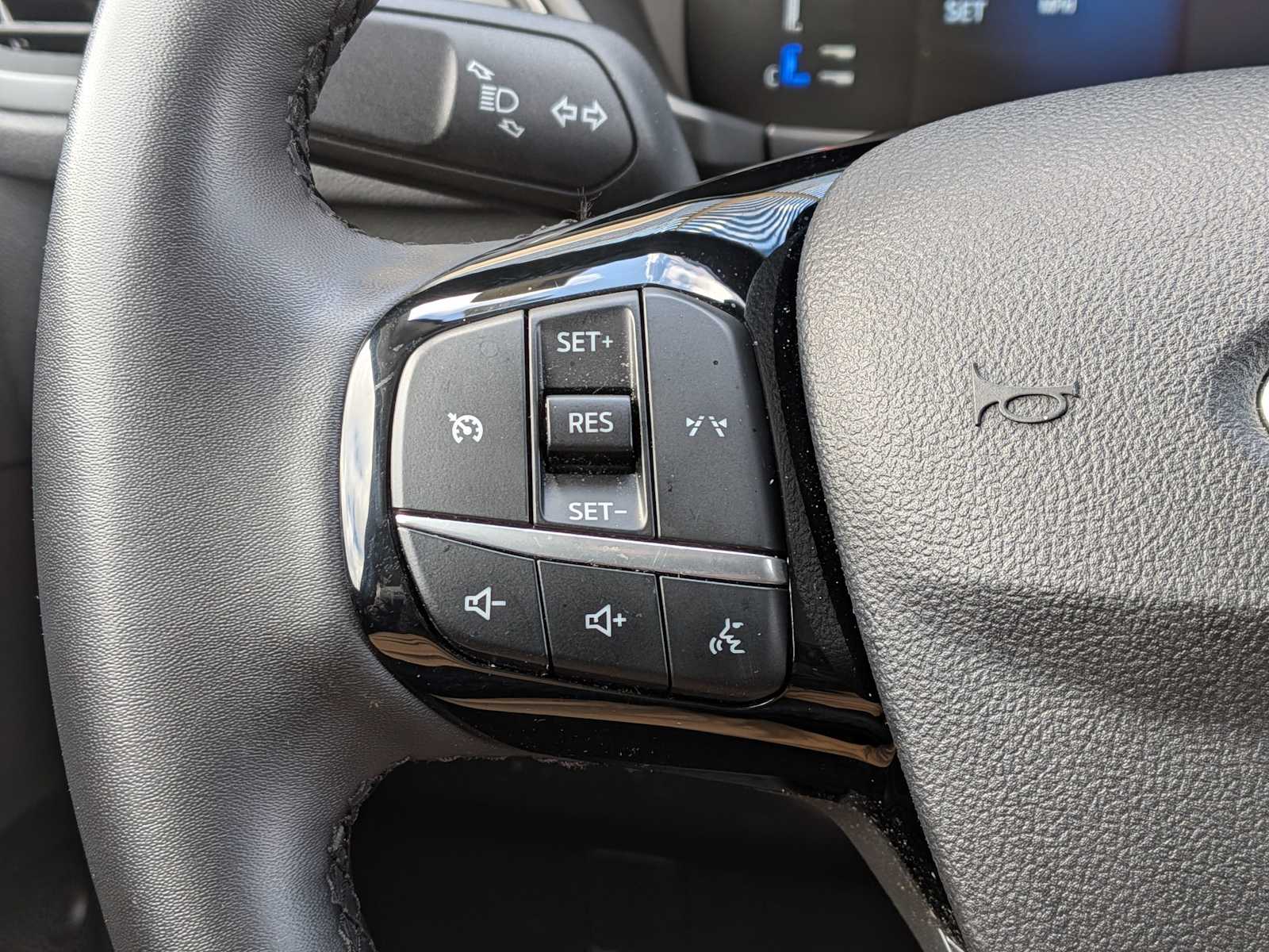 Thumbnail: 2023 Ford Escape - 23