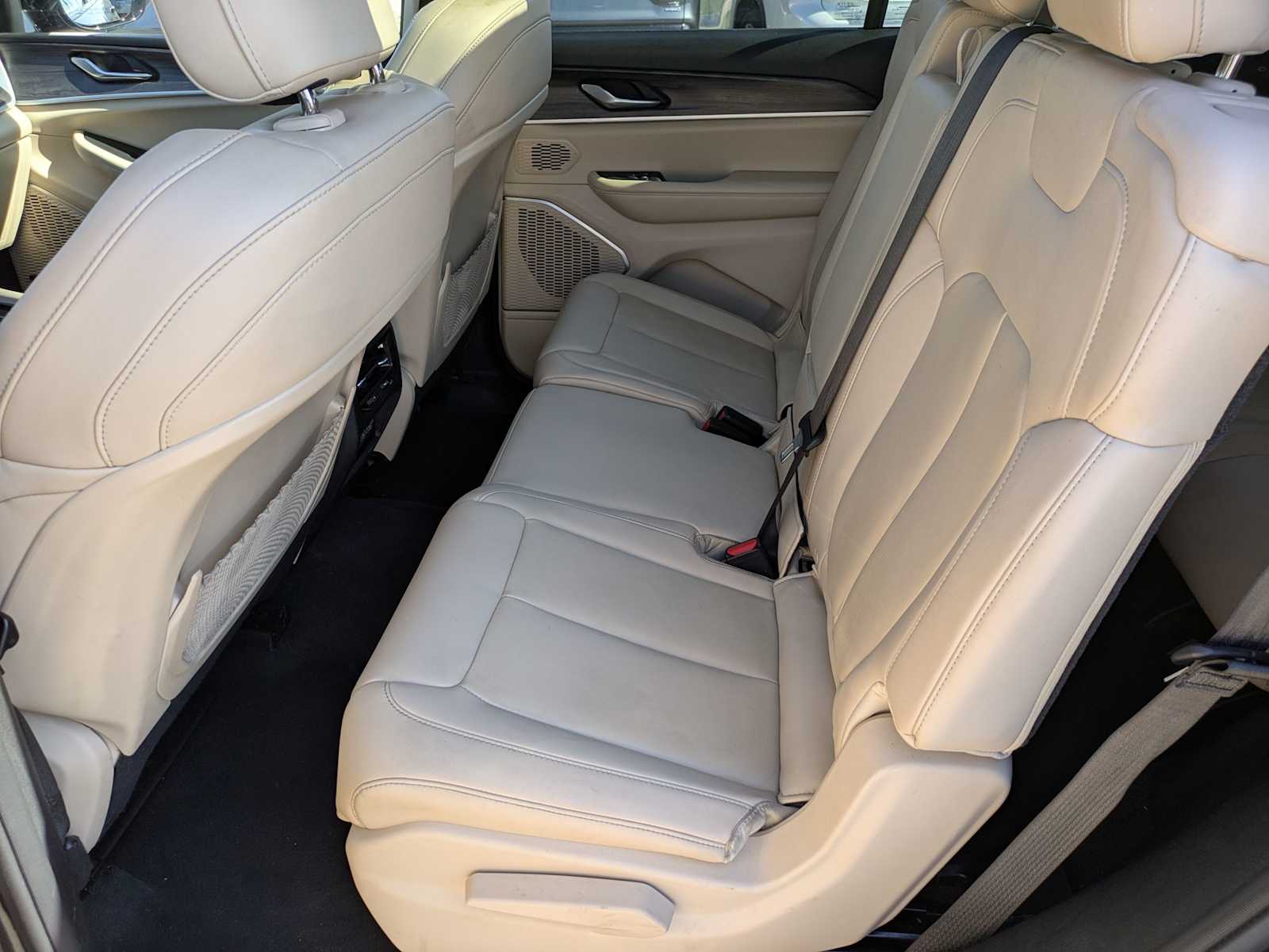 Thumbnail: 2021 Jeep Grand Cherokee L - 18