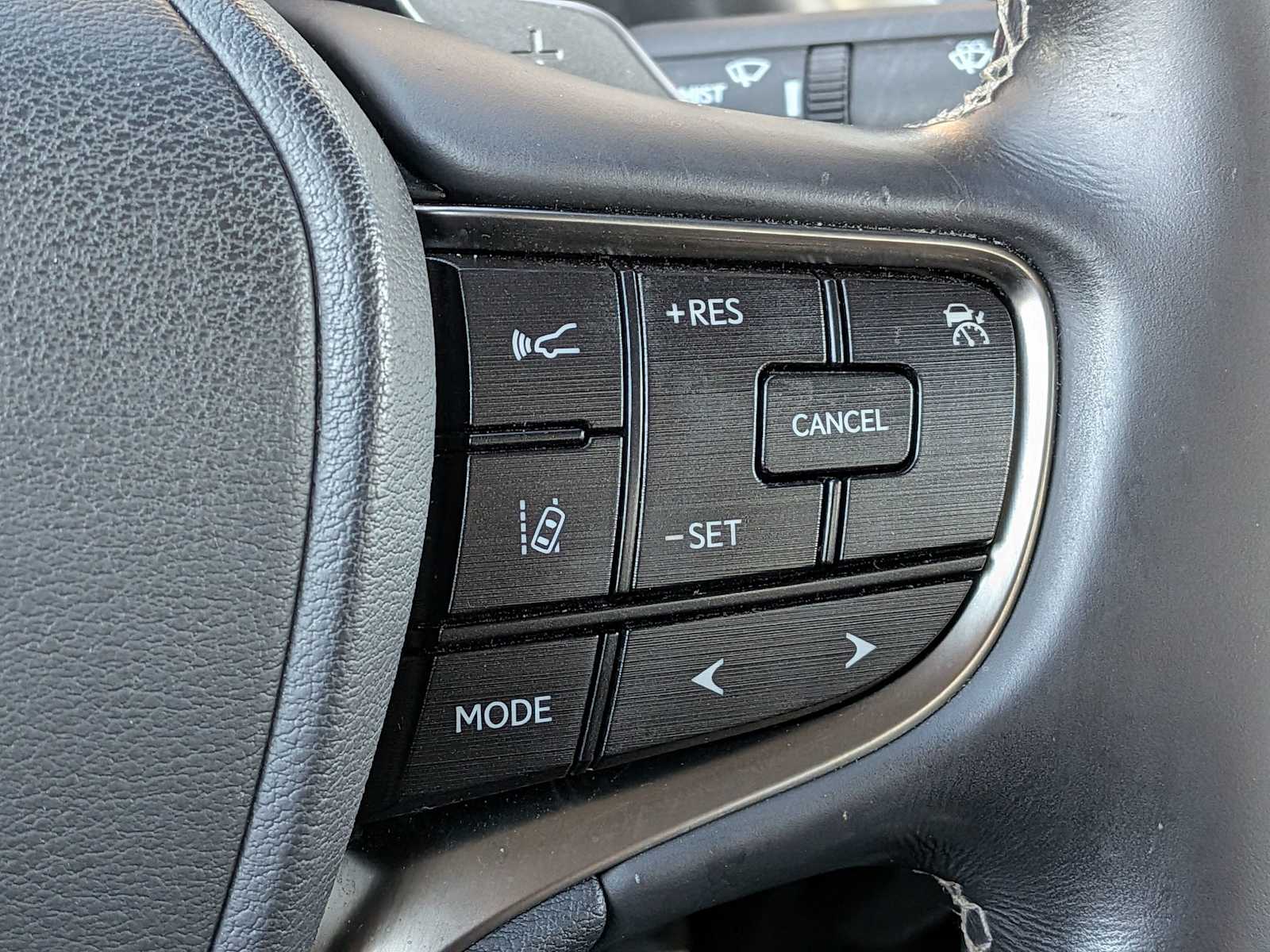 Thumbnail: 2019 Lexus ES - 25