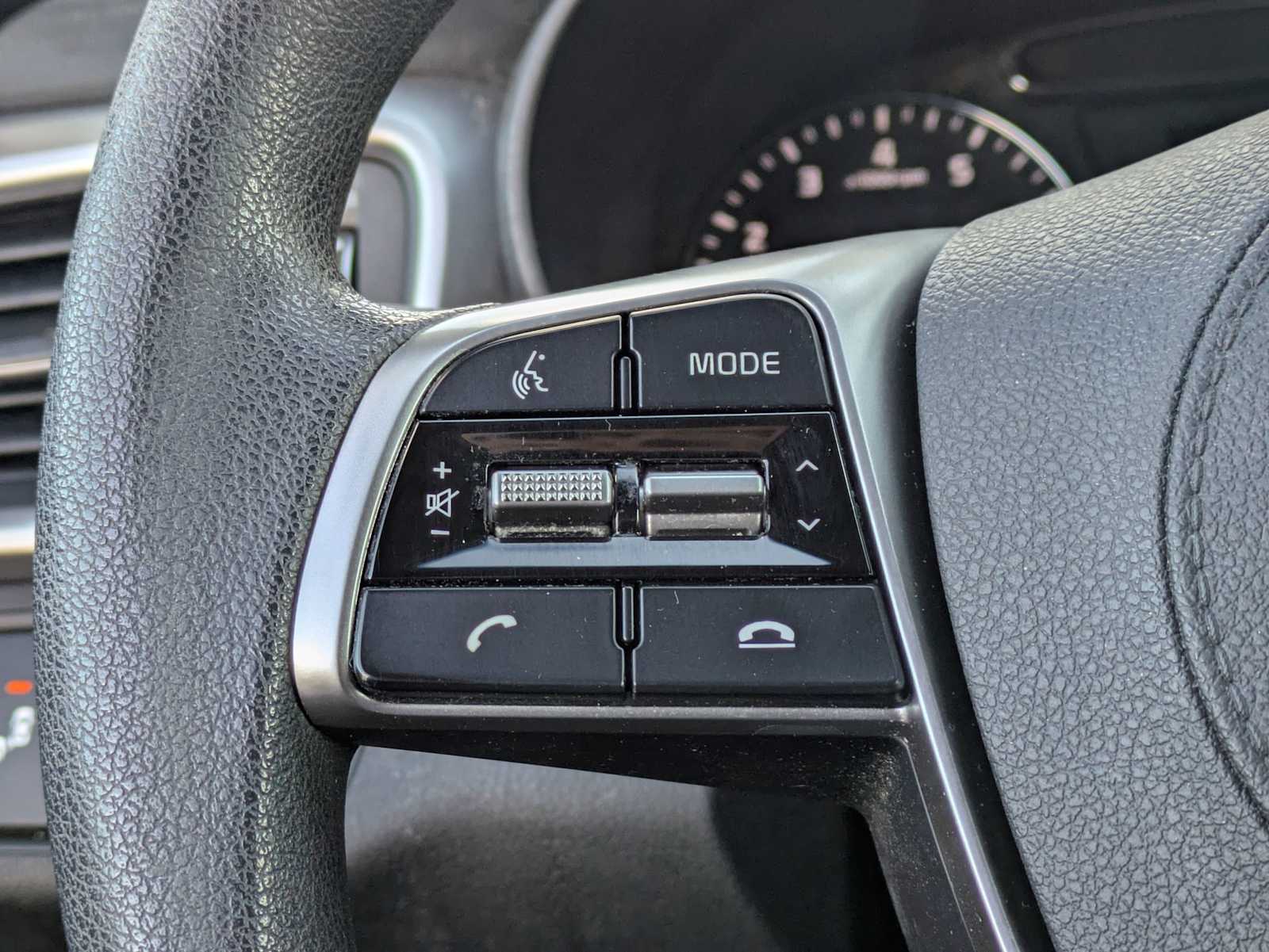 Thumbnail: 2019 Kia Sorento - 21