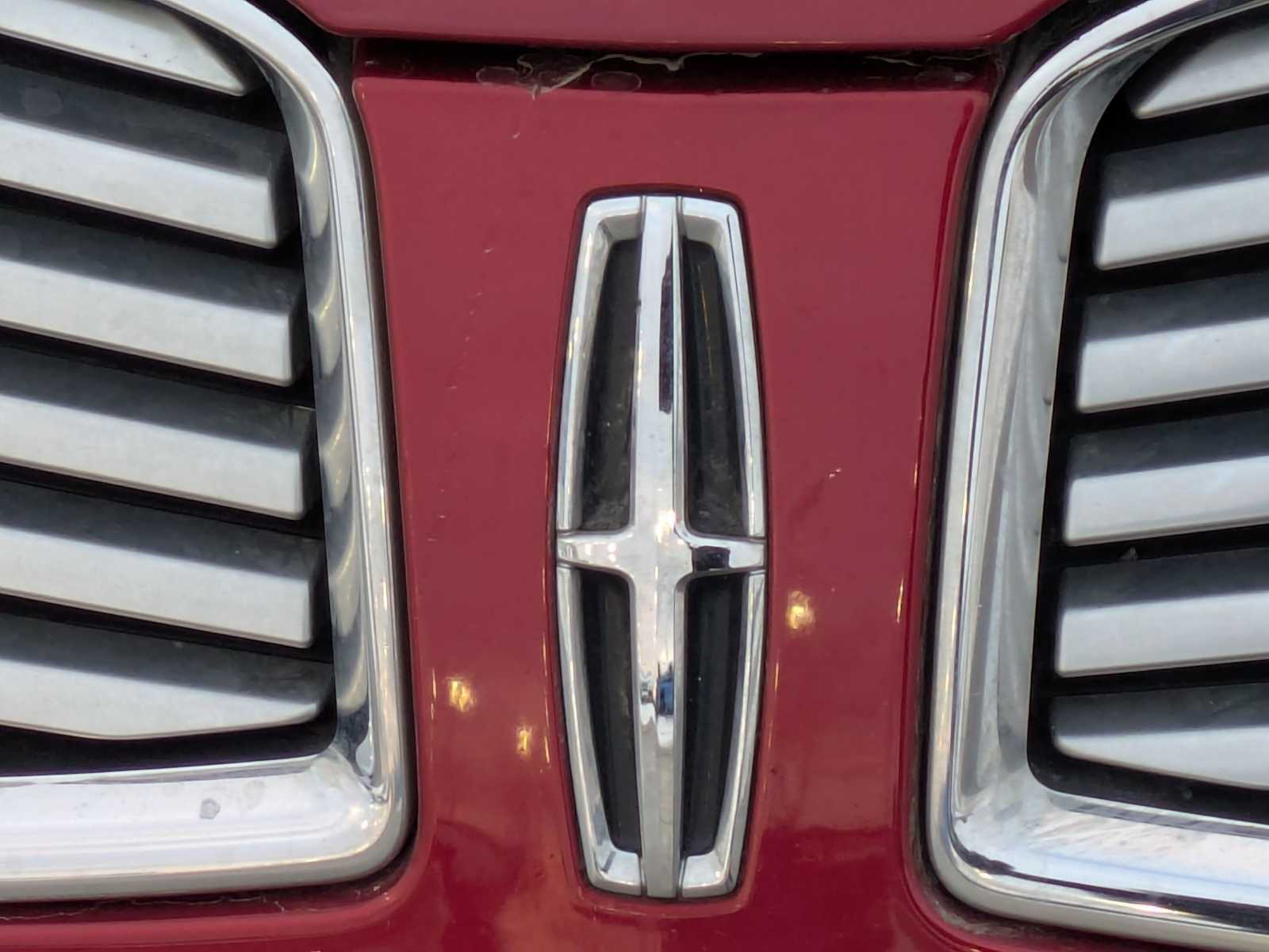 Thumbnail: 2014 Lincoln MKZ - 11