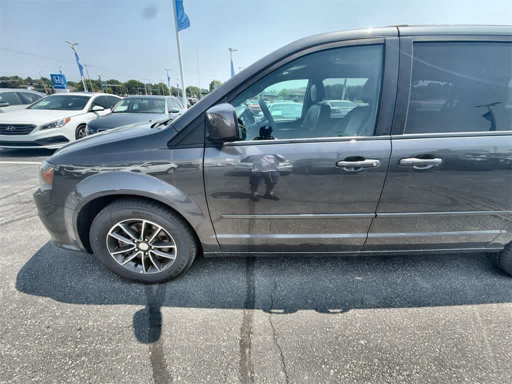 2017 Dodge Grand Caravan GT 3