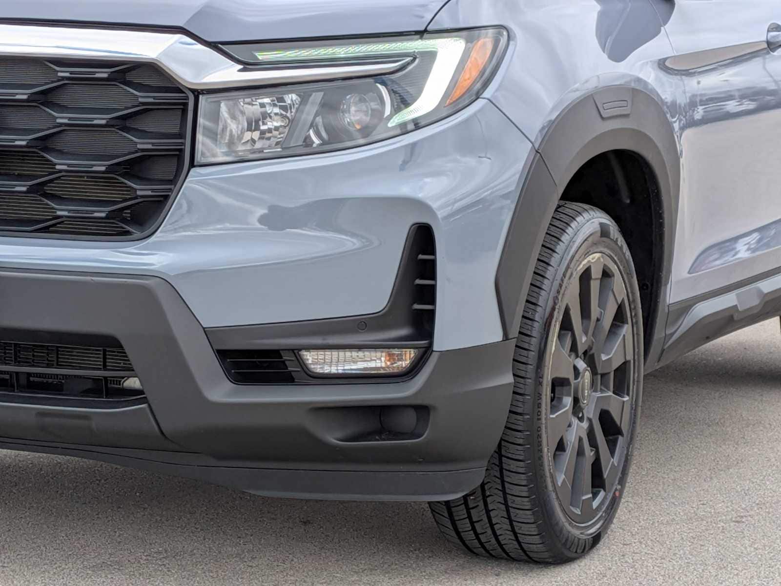 Thumbnail: 2023 Honda Passport - 11