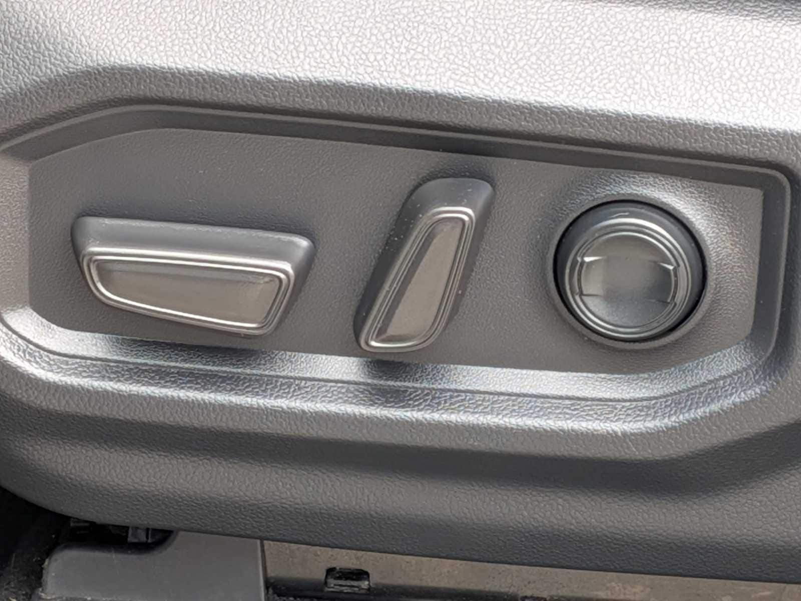2023 Toyota Tundra Limited - Photo 16