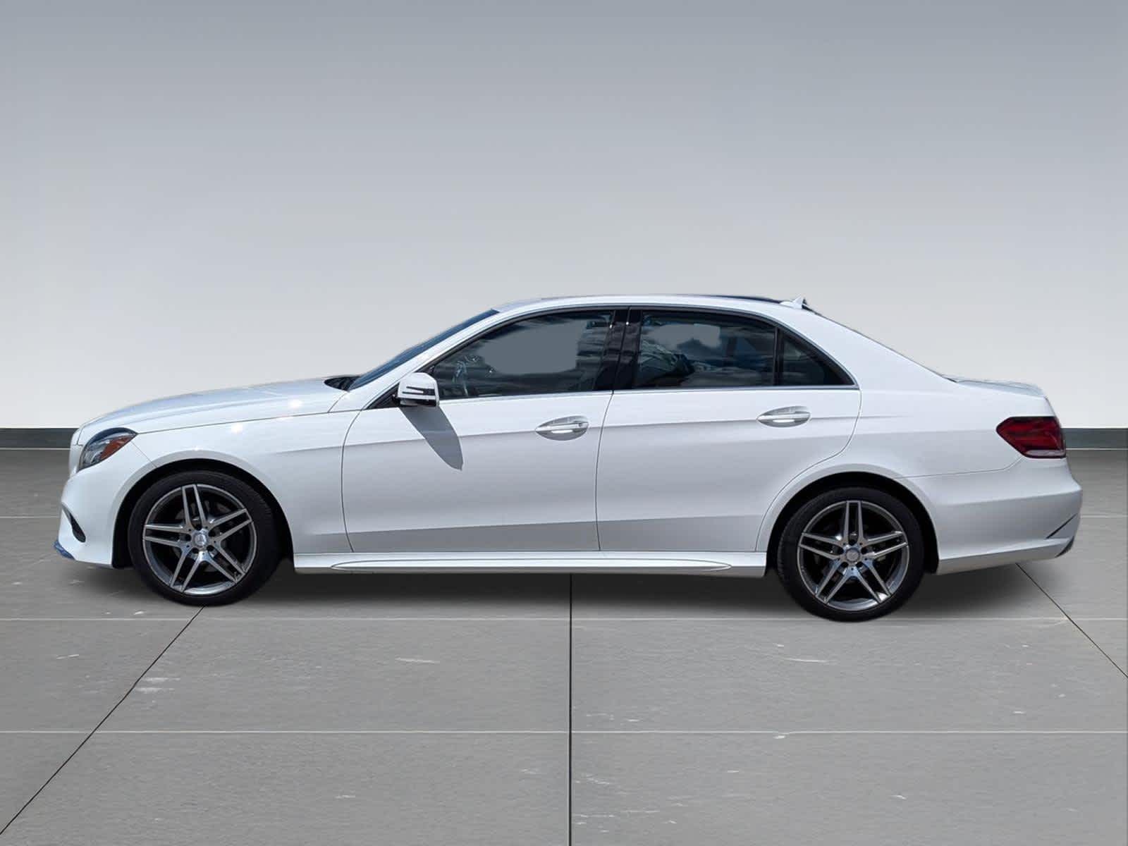 Thumbnail: 2014 Mercedes-Benz E-Class - 2