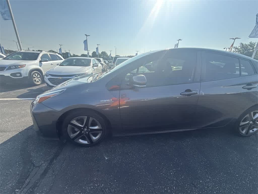 Thumbnail: 2019 Toyota Prius - 3