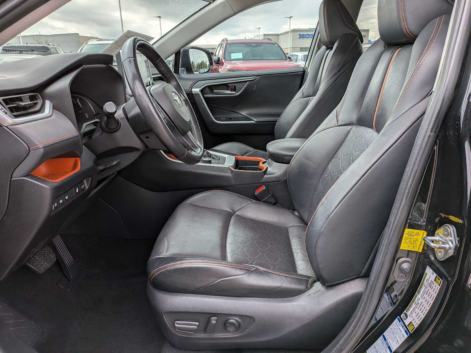 Thumbnail: 2019 Toyota RAV4 - 15