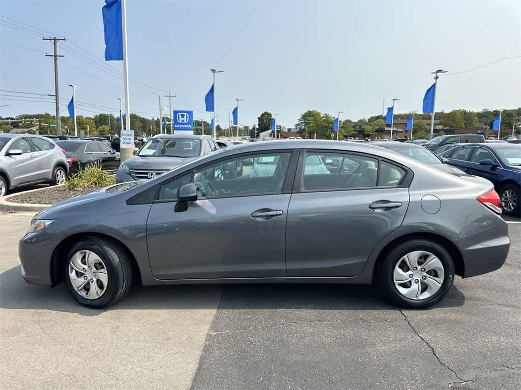 Used 2013 Honda Civic LX with VIN 19XFB2F59DE019145 for sale in Waukesha, WI