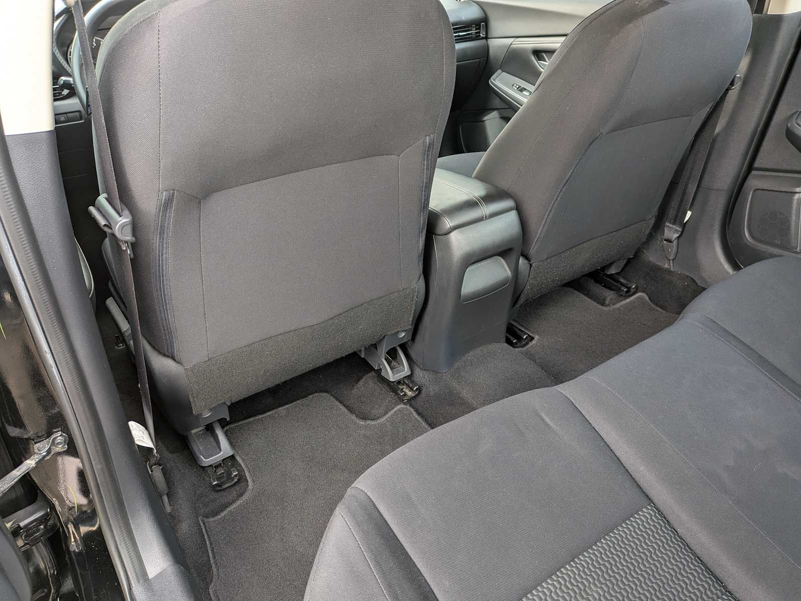 Thumbnail: 2020 Nissan Sentra - 16