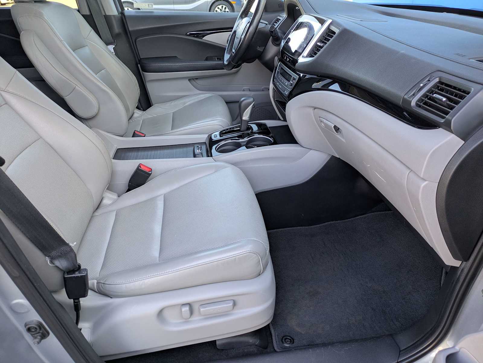 Thumbnail: 2019 Honda Ridgeline - 22