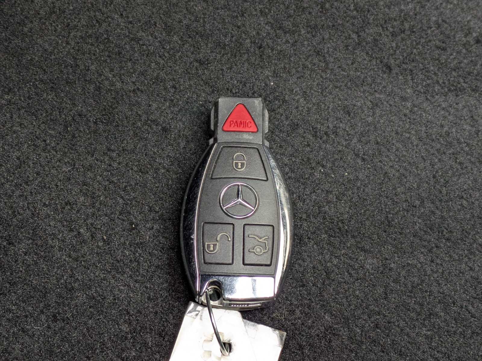 Thumbnail: 2013 Mercedes-Benz C-Class - 32