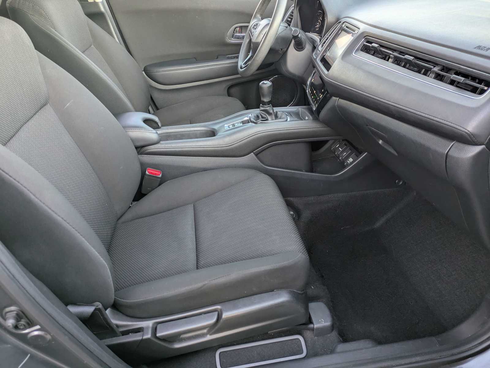 Thumbnail: 2017 Honda HR-V - 21