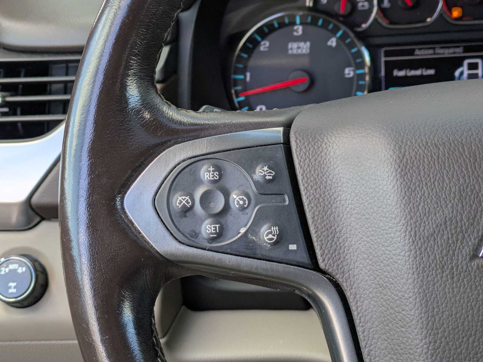 Thumbnail: 2019 Chevrolet Suburban - 24