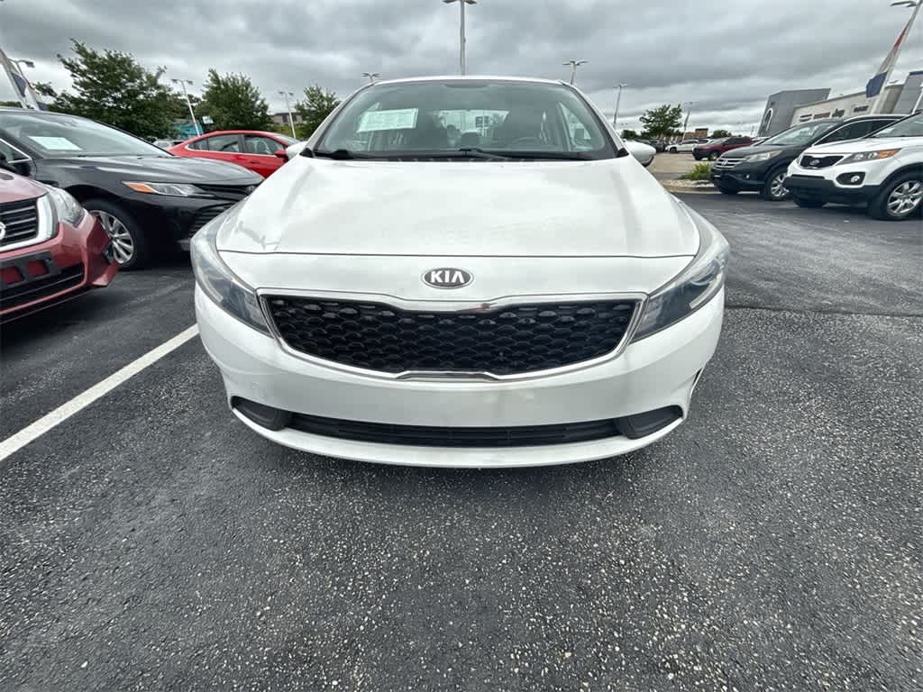 Thumbnail: 2017 Kia Forte - 9