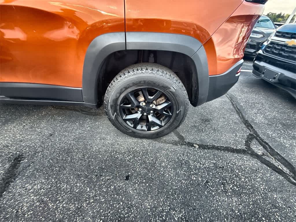 Thumbnail: 2015 Jeep Cherokee - 13