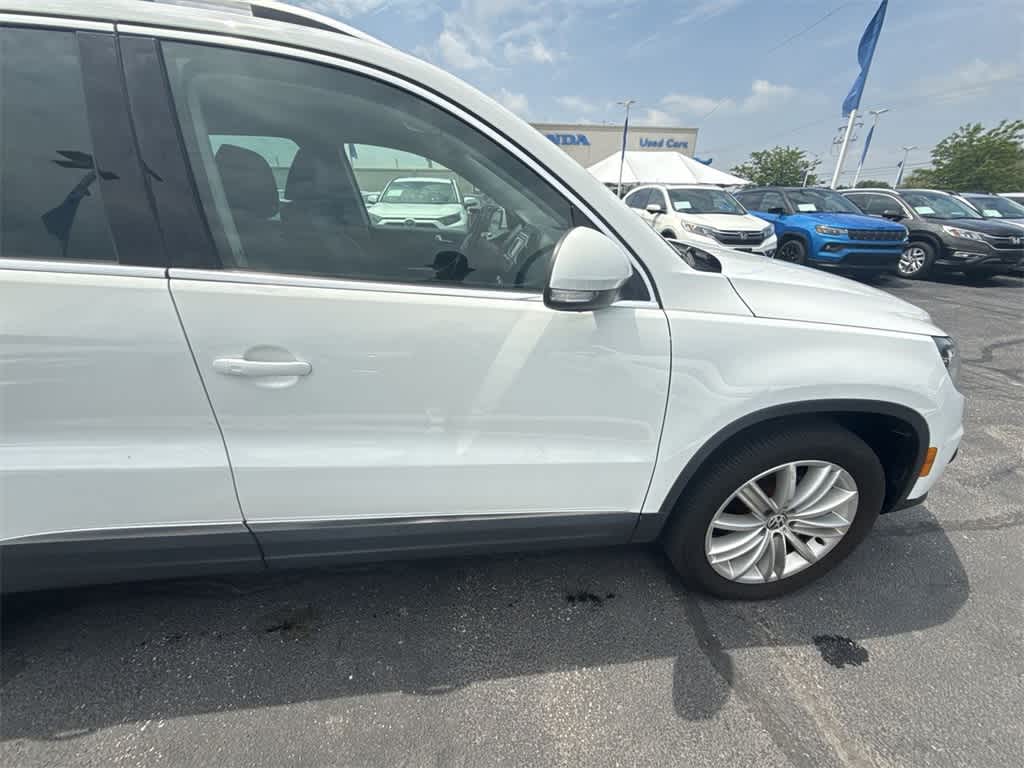 Thumbnail: 2014 Volkswagen Tiguan - 8