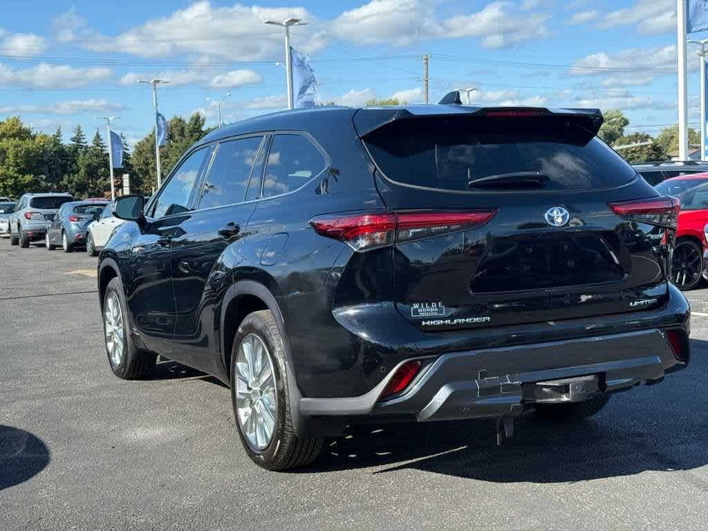 Thumbnail: 2021 Toyota Highlander - 5