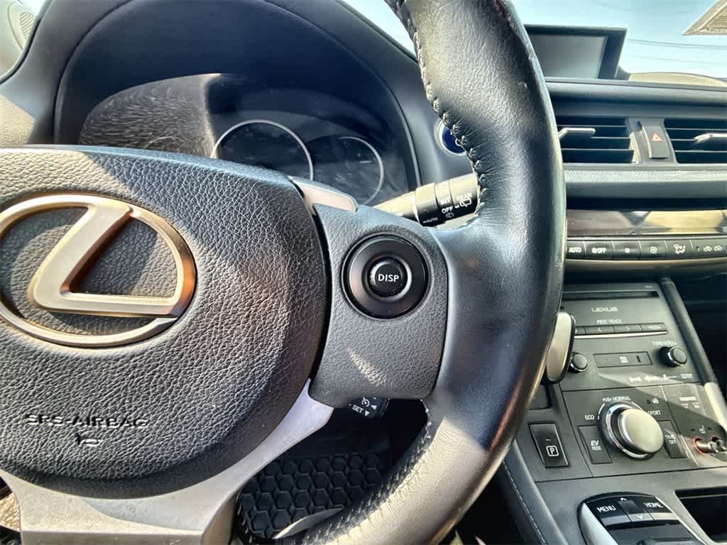 Thumbnail: 2015 Lexus CT - 21
