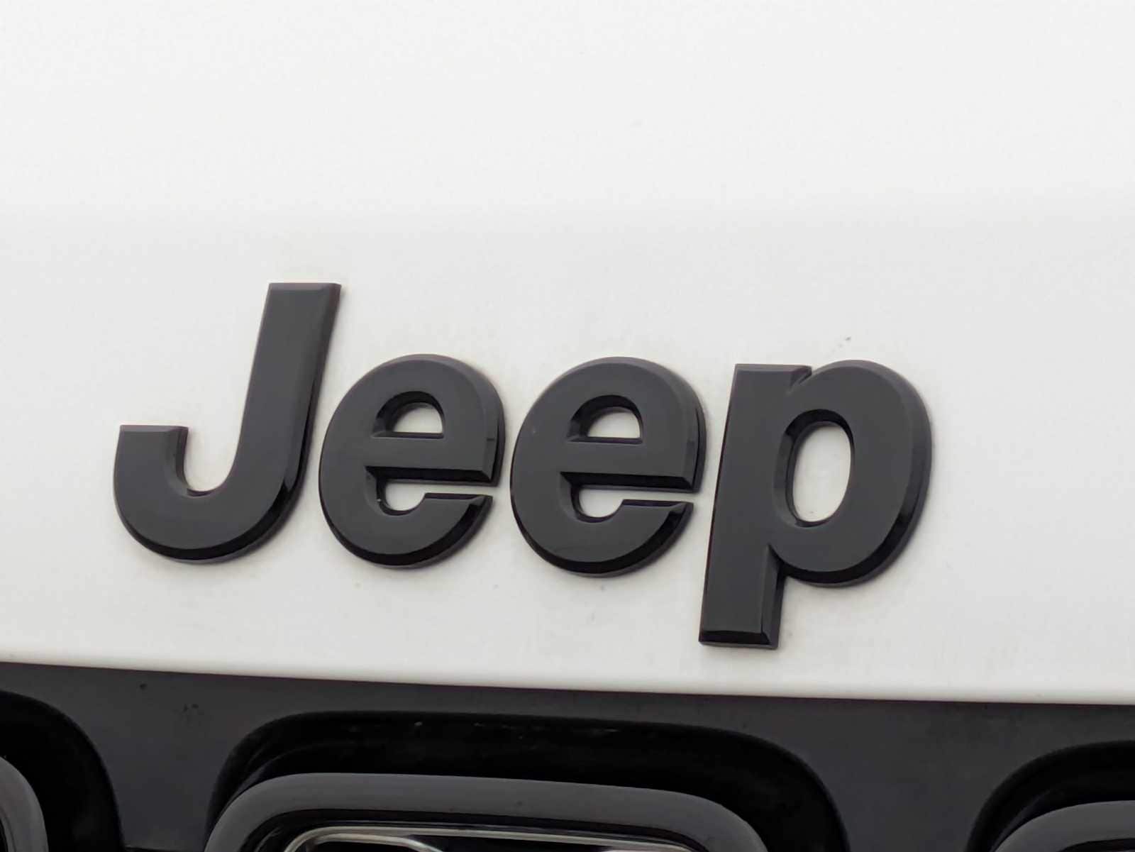 Thumbnail: 2020 Jeep Grand Cherokee - 11