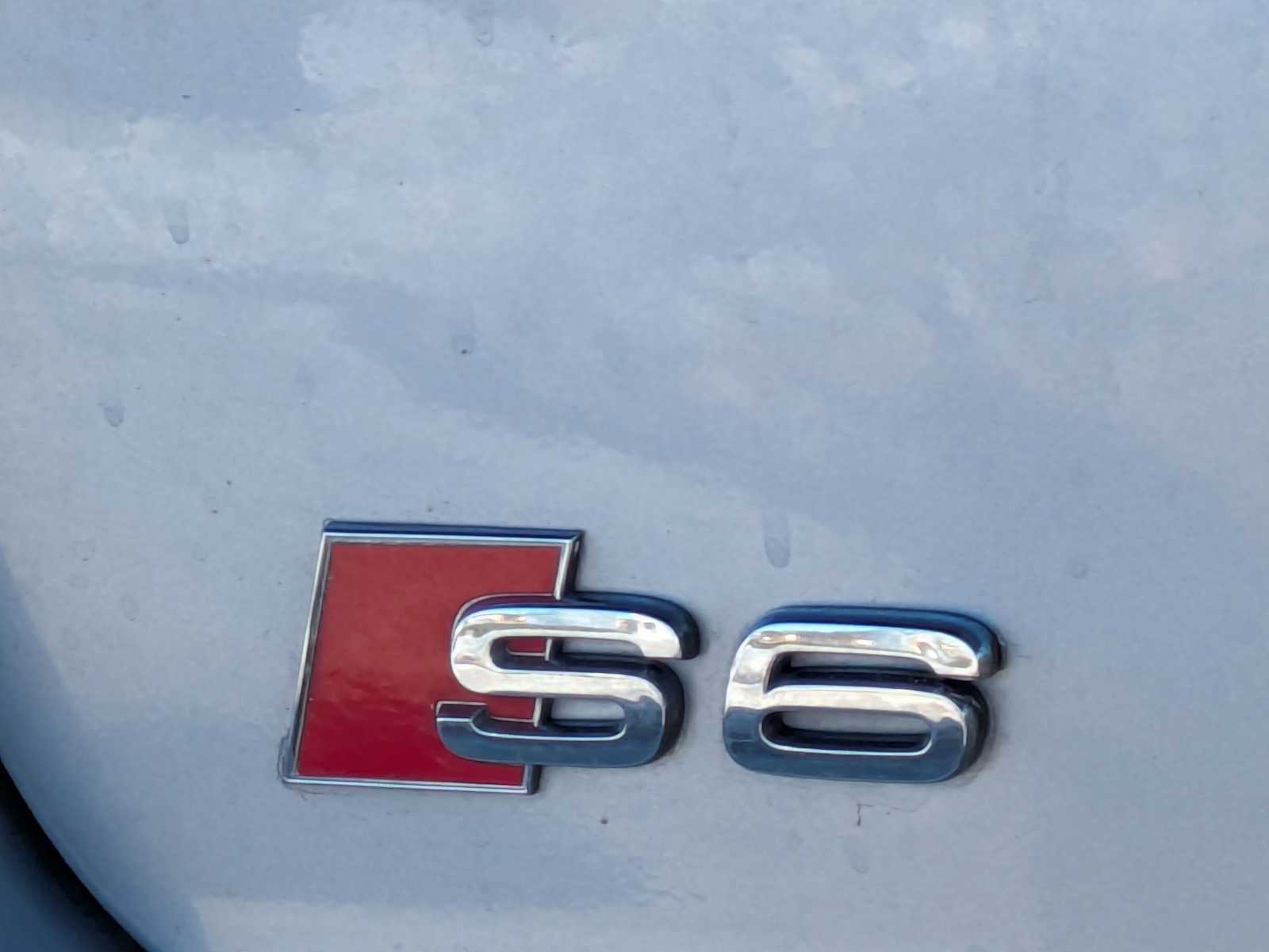 Thumbnail: 2016 Audi S6 - 12