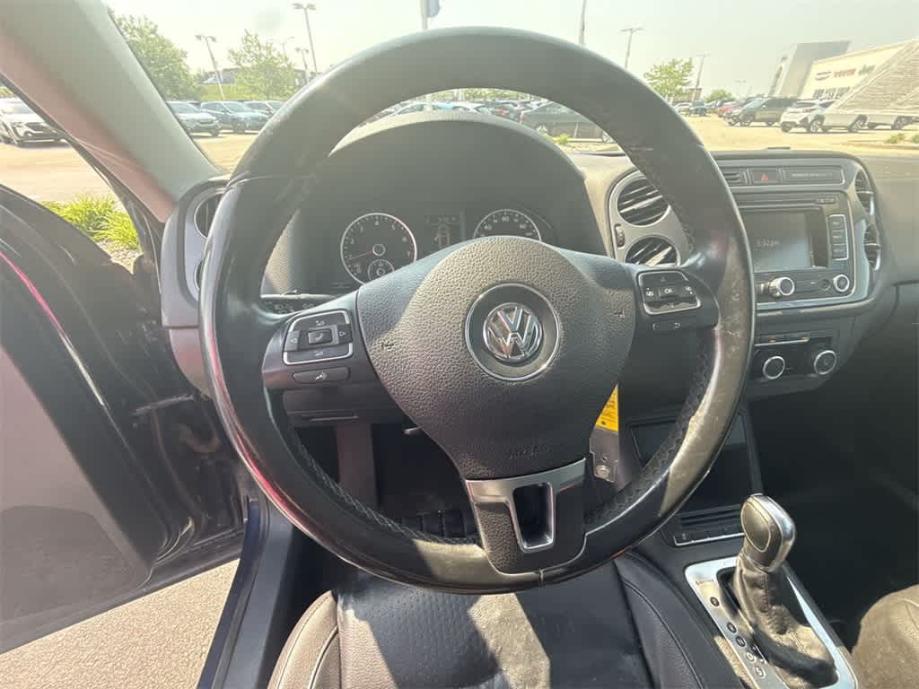 2012 Volkswagen Tiguan SE 23